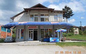 Guest House Konak Iris